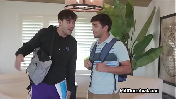 Asian housewife DPed during tutoring two studs